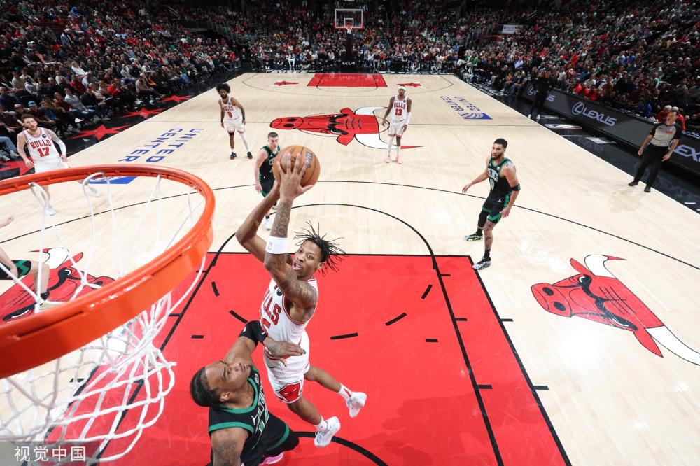 首发球员的 首发球员的