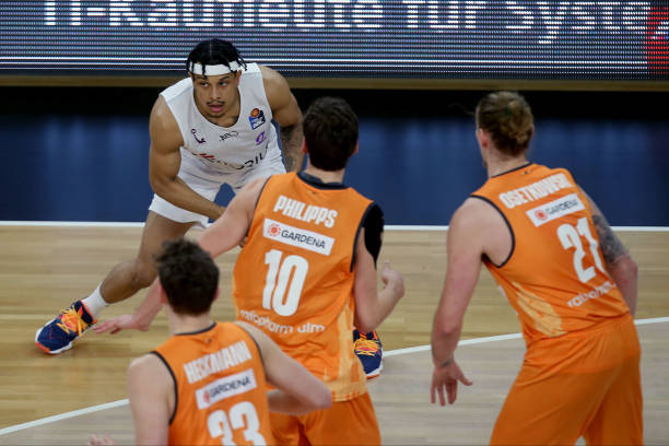 辽宁VS广 辽宁VS广