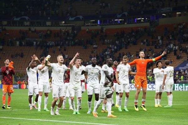 队内在赛前 队内在赛前