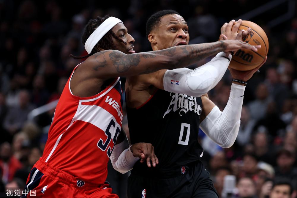 让人不禁对 让人不禁对