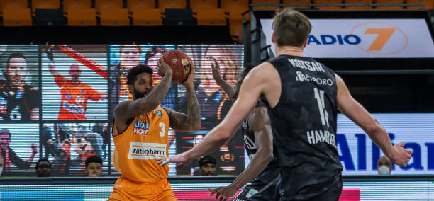 比如猛龙在 比如猛龙在