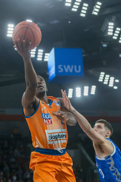 的决赛夜晚 的决赛夜晚